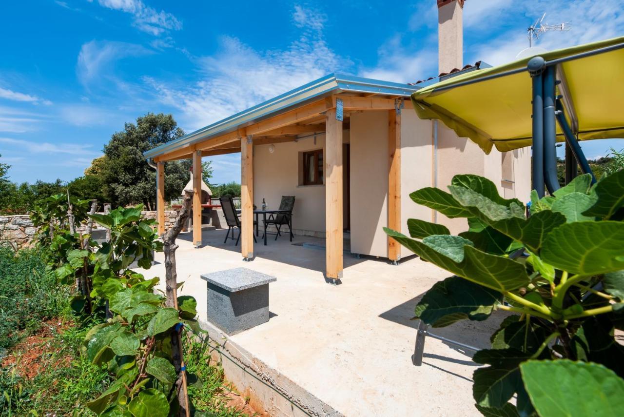 Casetta In Campagna Rovinj Luaran gambar